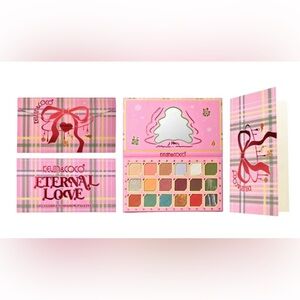 Kevin & Coco Merry & Bright Eyeshadow Palette